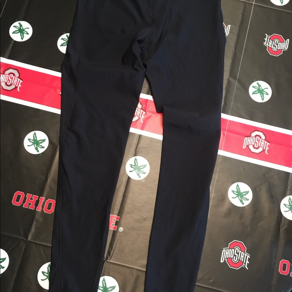 Under Armour Base Layer Compression Leggings Wome… - image 3